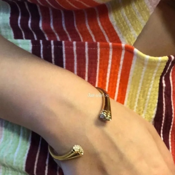 $125 Michael Kors Metallic Goldtone Pavé Heart Open Crystal Cuff Bracelet - Picture 3 of 7